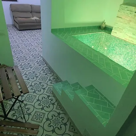 La Moreria Y Su Jacuzzi
